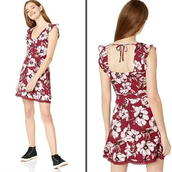 Jack by BB Dakota Dresses & Skirts - Jack by BB Dakota burgundy flower moves mini dress